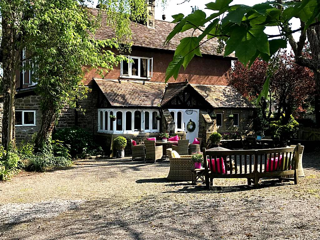 Coombe Lodge Farm House